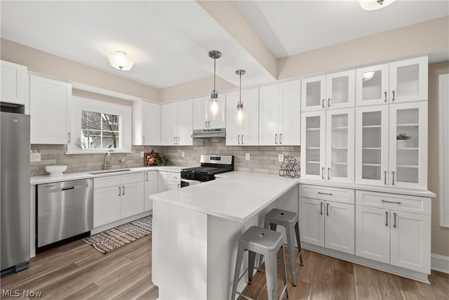 1472 Belle Avenue, Lakewood, OH 44107