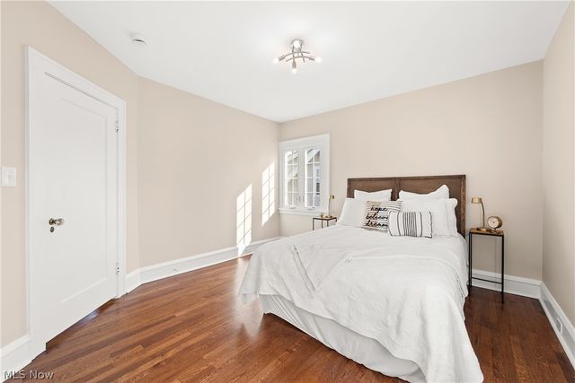 1472 Belle Avenue, Lakewood, OH 44107