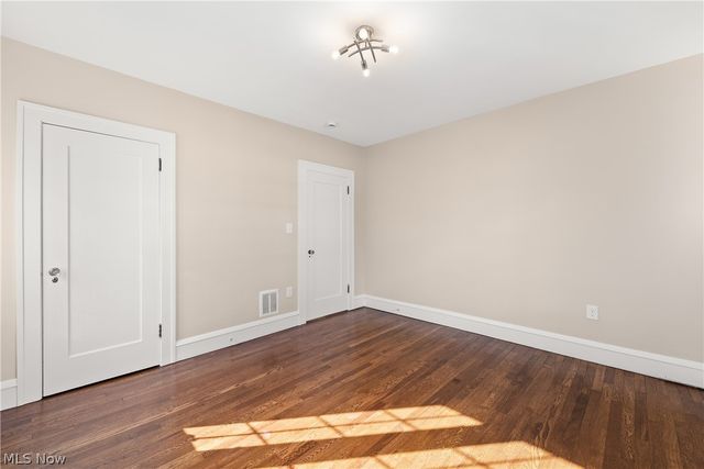 1472 Belle Avenue, Lakewood, OH 44107