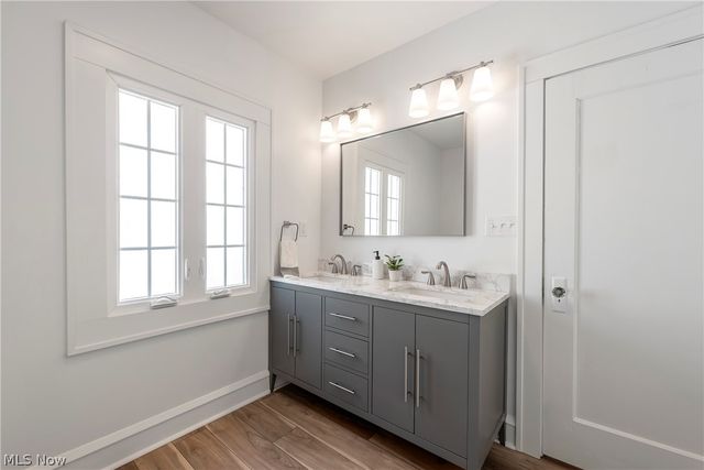 1472 Belle Avenue, Lakewood, OH 44107