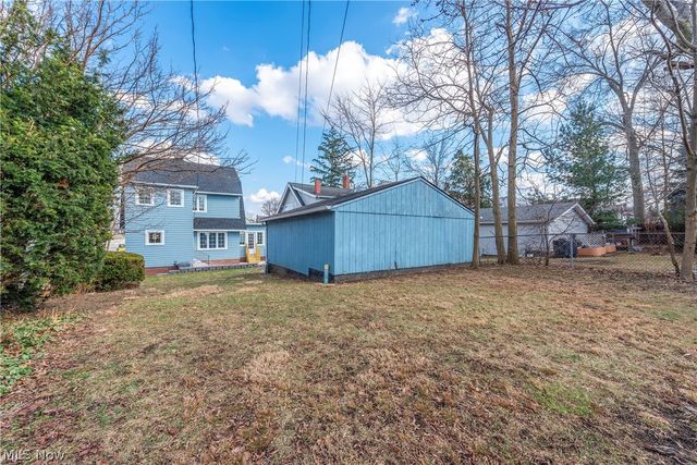 1472 Belle Avenue, Lakewood, OH 44107