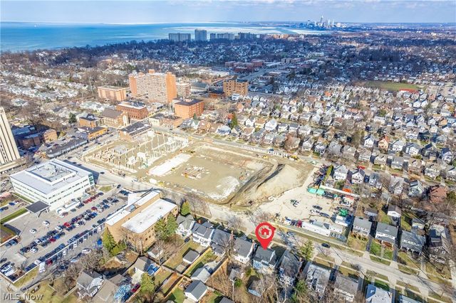 1472 Belle Avenue, Lakewood, OH 44107