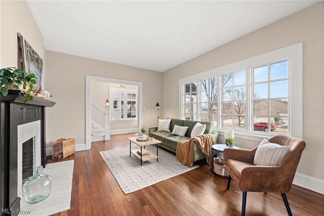 1472 Belle Avenue, Lakewood, OH 44107