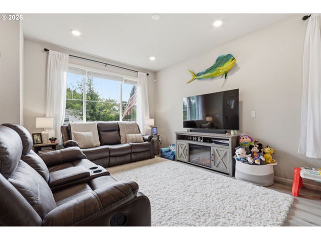 31389 Nw NORTH Ave, North Plains, OR 97133