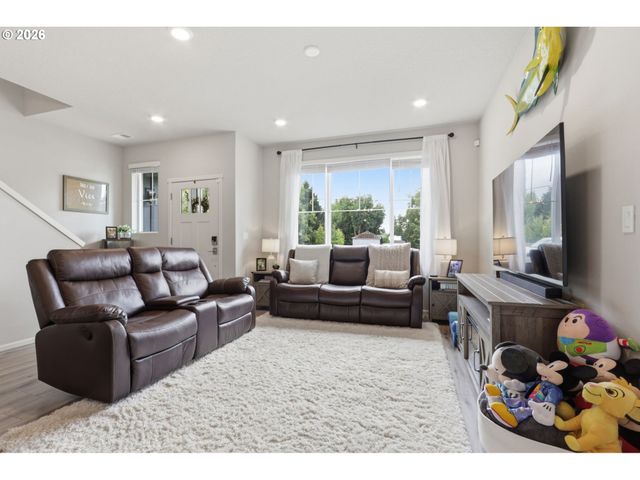31389 Nw NORTH Ave, North Plains, OR 97133