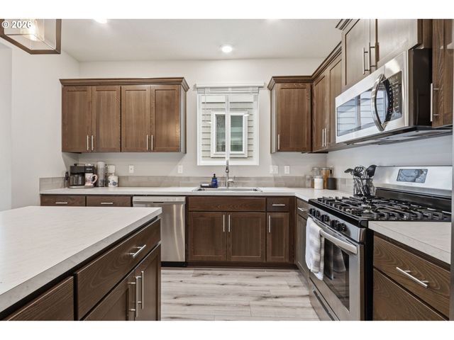 31389 Nw NORTH Ave, North Plains, OR 97133