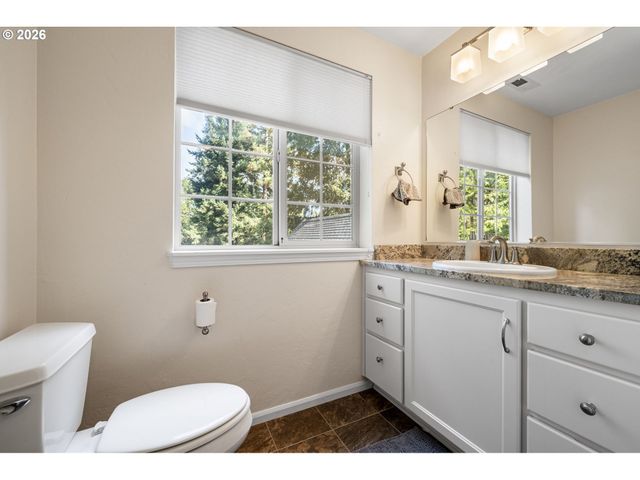 75 MARLBORO Ln, Eugene, OR 97405