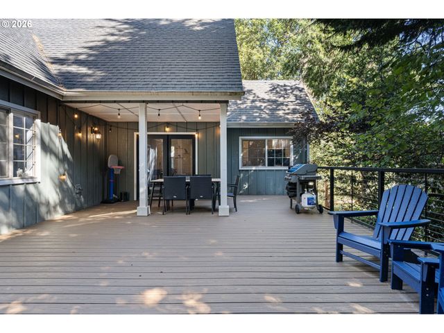 75 MARLBORO Ln, Eugene, OR 97405