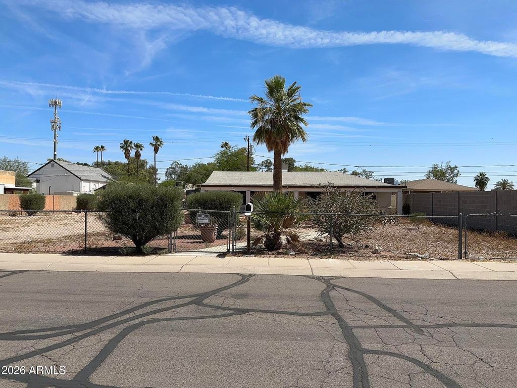 312 E 3RD Street, Casa Grande, AZ 85122 — photo 2