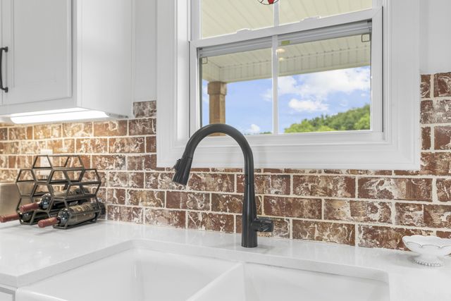 5675 Minnis Rd, Springfield, TN 37172