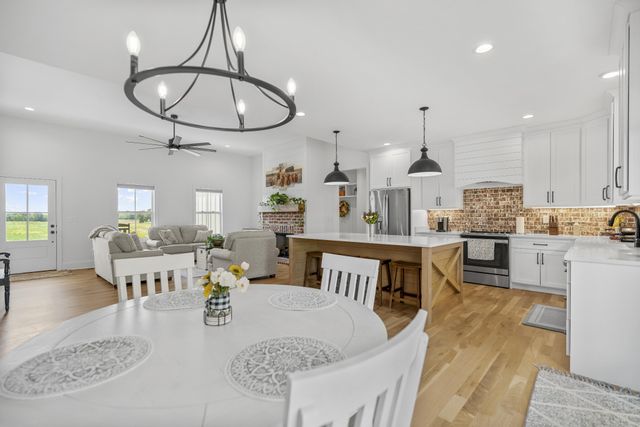 5675 Minnis Rd, Springfield, TN 37172