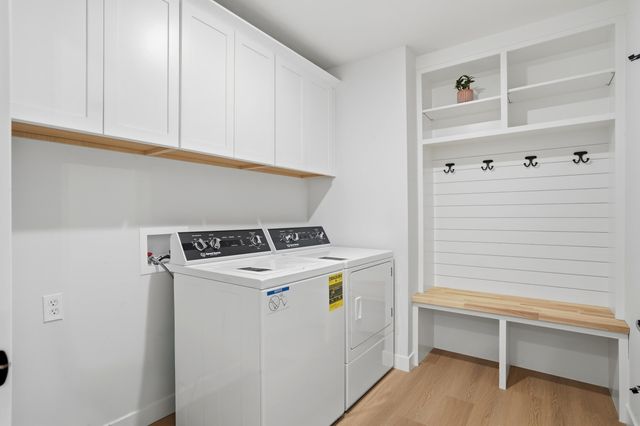 527 TOMAHAWK DR, Columbia, MO 65203