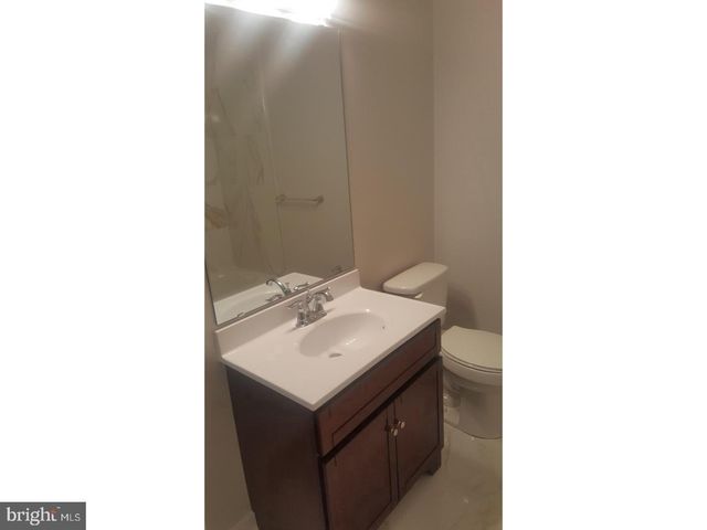 1014 MOUNT VERNON ST, Philadelphia, PA 19123