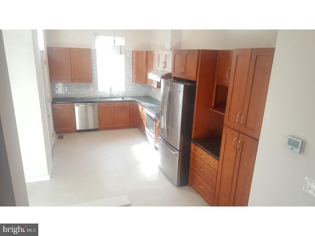 1014 MOUNT VERNON ST, Philadelphia, PA 19123