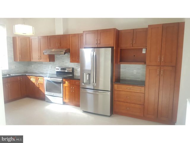 1014 MOUNT VERNON ST, Philadelphia, PA 19123