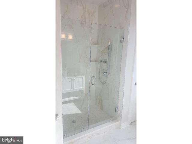 1014 MOUNT VERNON ST, Philadelphia, PA 19123