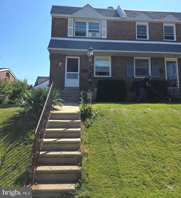 577 ACORN ST, Philadelphia, PA 19128
