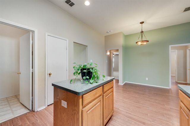 236 Goldeneye Lane, Fort Worth, TX 76120