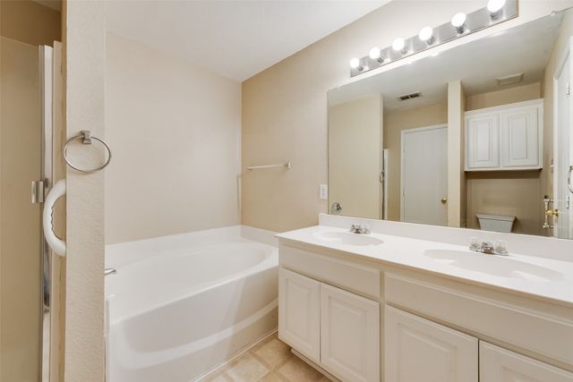 236 Goldeneye Lane, Fort Worth, TX 76120