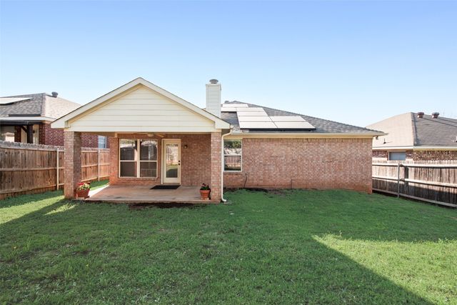 236 Goldeneye Lane, Fort Worth, TX 76120