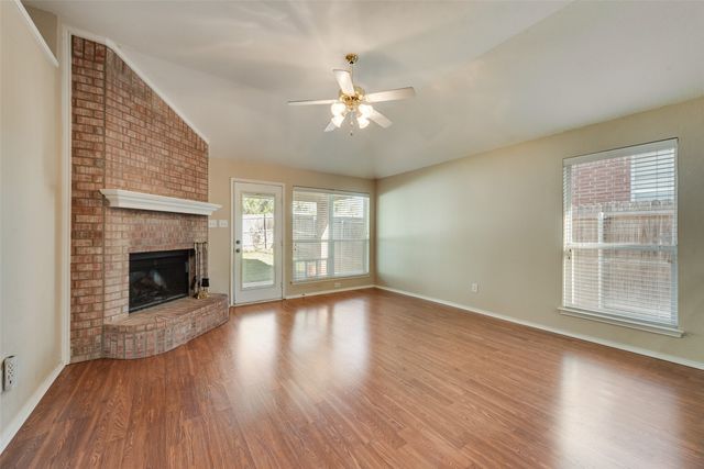 236 Goldeneye Lane, Fort Worth, TX 76120