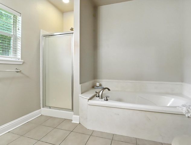 126 E Hoyt Dr, Longview, TX 75601