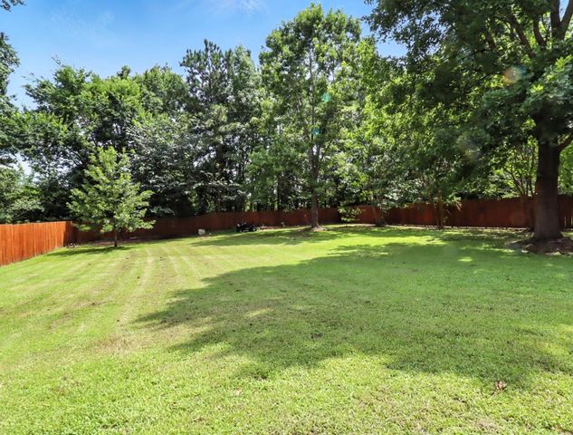 126 E Hoyt Dr, Longview, TX 75601