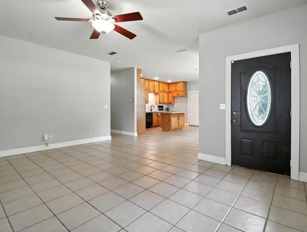 126 E Hoyt Dr, Longview, TX 75601