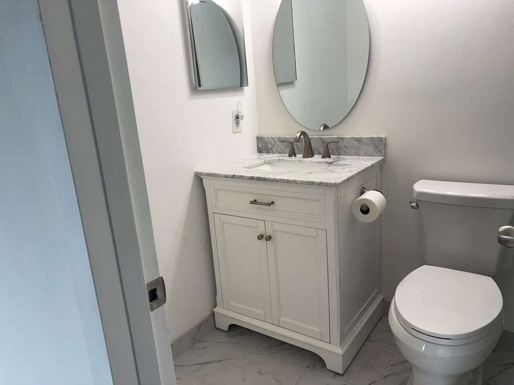 Image 10 of property listing at 398 Mansfield J 398 J, Boca Raton, FL 33434