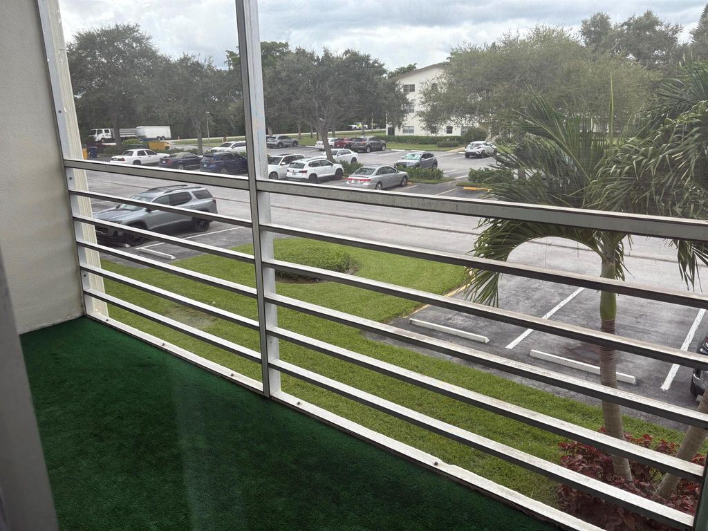 Image 12 of property listing at 398 Mansfield J 398 J, Boca Raton, FL 33434