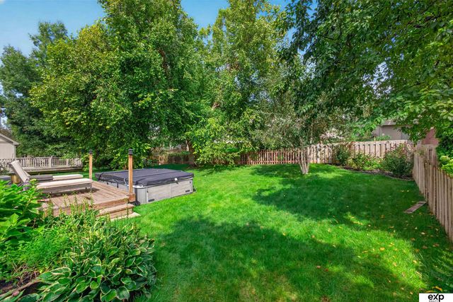 10612 Monroe Street, Omaha, NE 68127