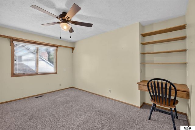 10612 Monroe Street, Omaha, NE 68127