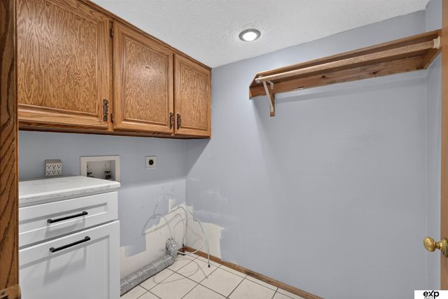 10612 Monroe Street, Omaha, NE 68127