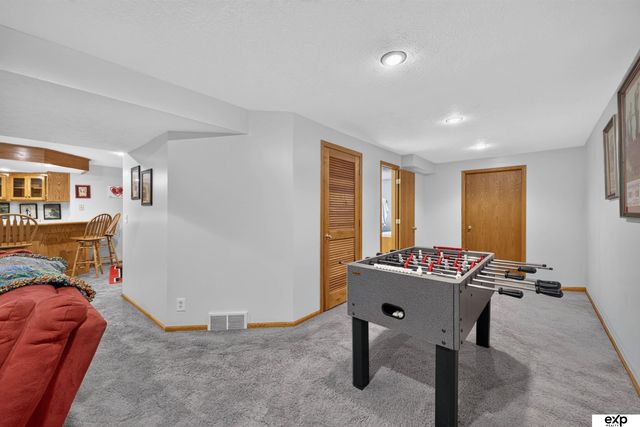 10612 Monroe Street, Omaha, NE 68127