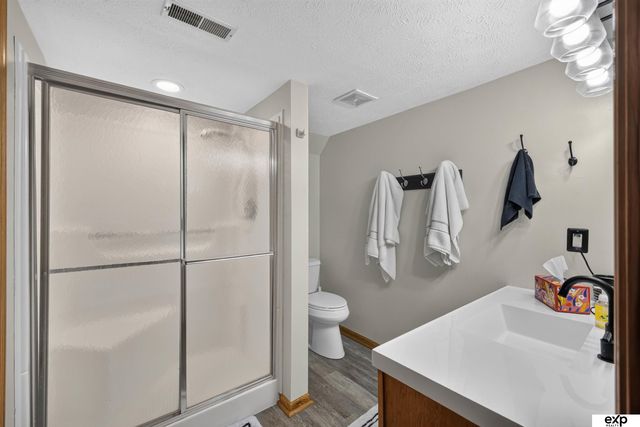 10612 Monroe Street, Omaha, NE 68127