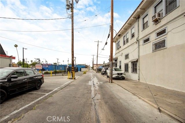 247 W Florence, Los Angeles, CA 90003