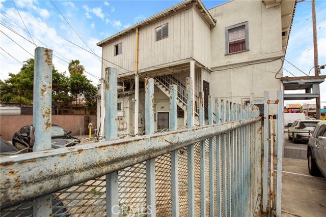 247 W Florence, Los Angeles, CA 90003