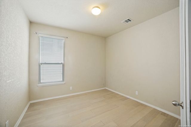 6818 FORT BND, San Antonio, TX 78223