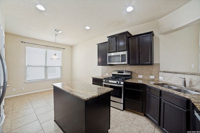 6818 FORT BND, San Antonio, TX 78223