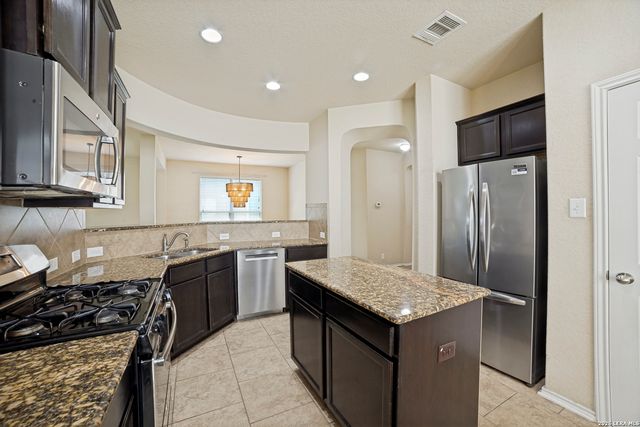 6818 FORT BND, San Antonio, TX 78223