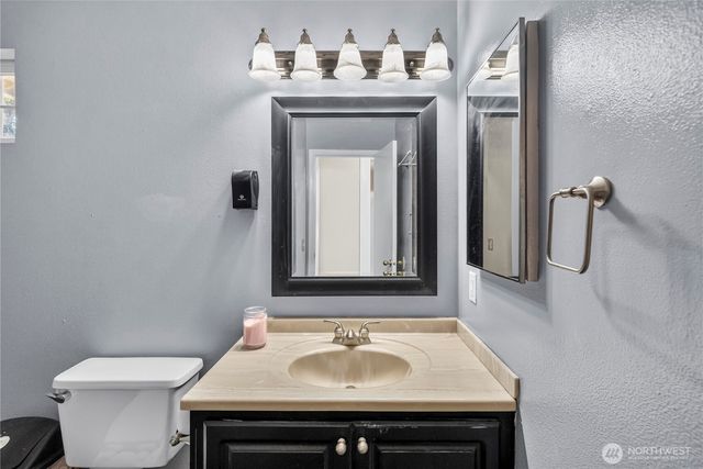 4721 Parkside Drive SE, Lacey, WA 98503