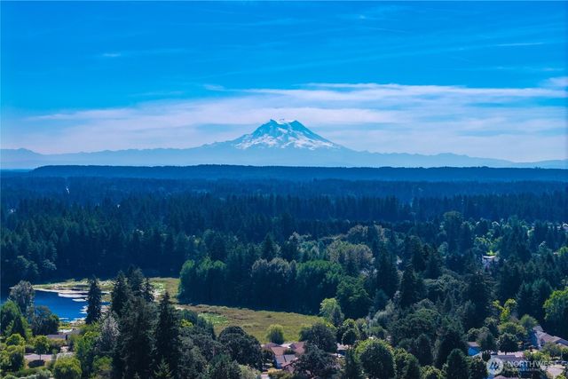 4721 Parkside Drive SE, Lacey, WA 98503
