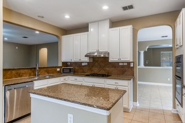 21223 Cinch Run, San Antonio, TX 78258