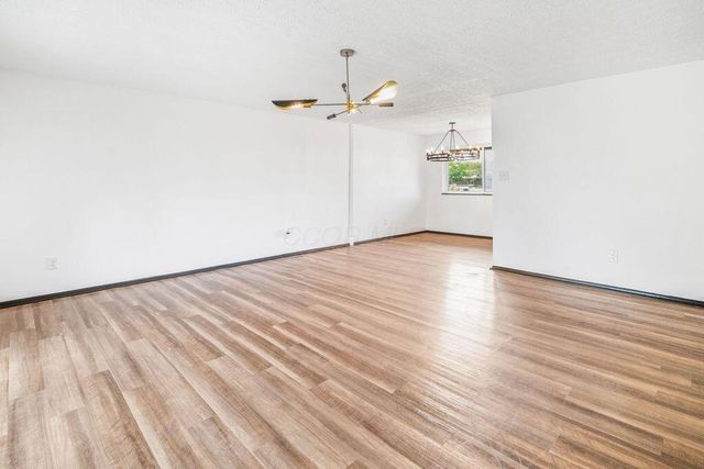6614 E Livingston Avenue, Reynoldsburg, OH 43068