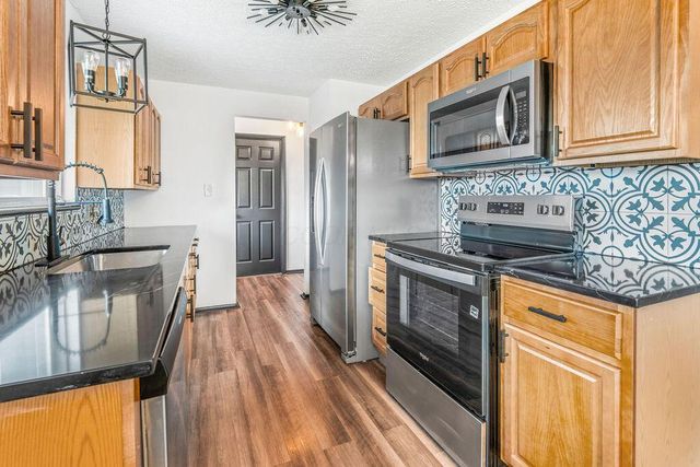 6614 E Livingston Avenue, Reynoldsburg, OH 43068
