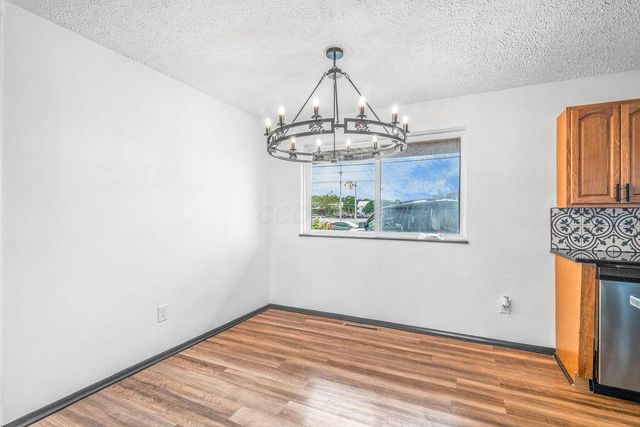 6614 E Livingston Avenue, Reynoldsburg, OH 43068