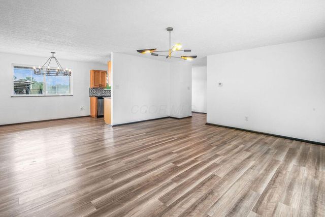 6614 E Livingston Avenue, Reynoldsburg, OH 43068