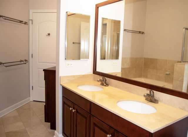420 E WATERSIDE Drive 4114, Chicago, IL 60601