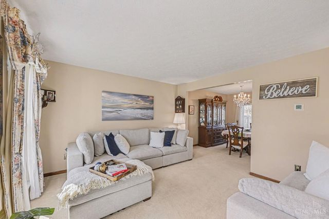 1244 Mayfair Drive, Wilmington, OH 45177