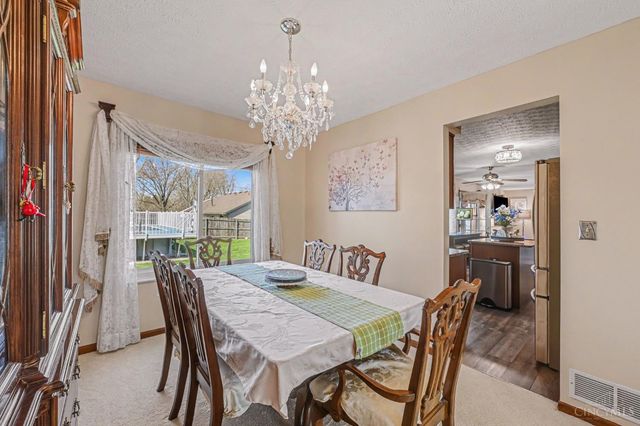 1244 Mayfair Drive, Wilmington, OH 45177